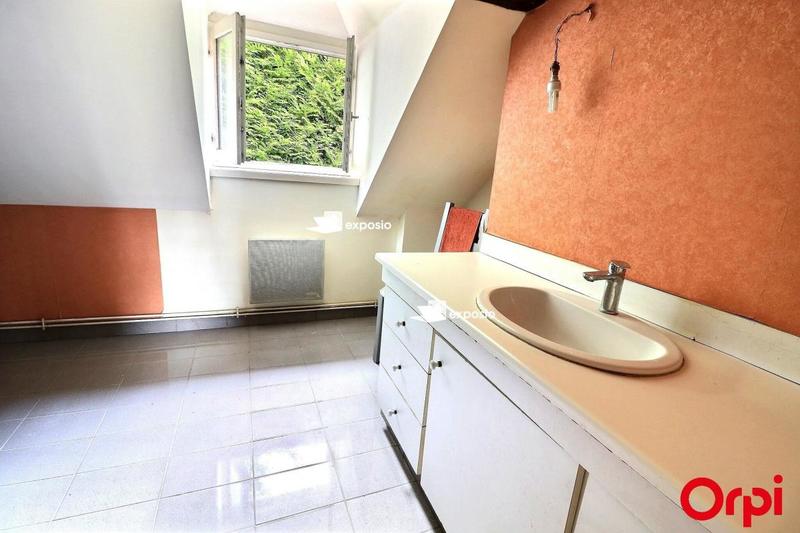 Maison - 210 m² - 9 pièces