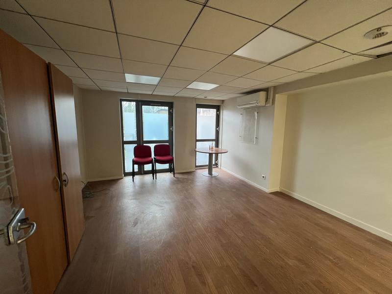 Local commercial - 136 m²