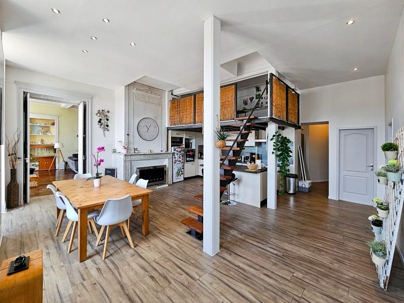 Appartement bourgeois - 128 m² - 6 pièces