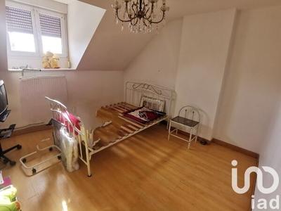 Maison - 180 m² - 10 pièces