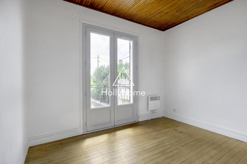 Maison - 290 m² - 8 pièces