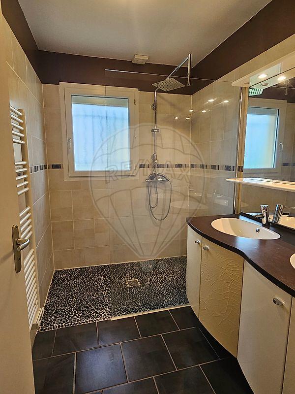 Pavillon - 116 m² - 5 pièces