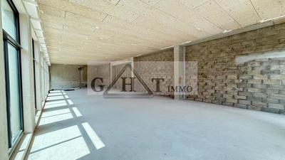 Local commercial - 180 m²