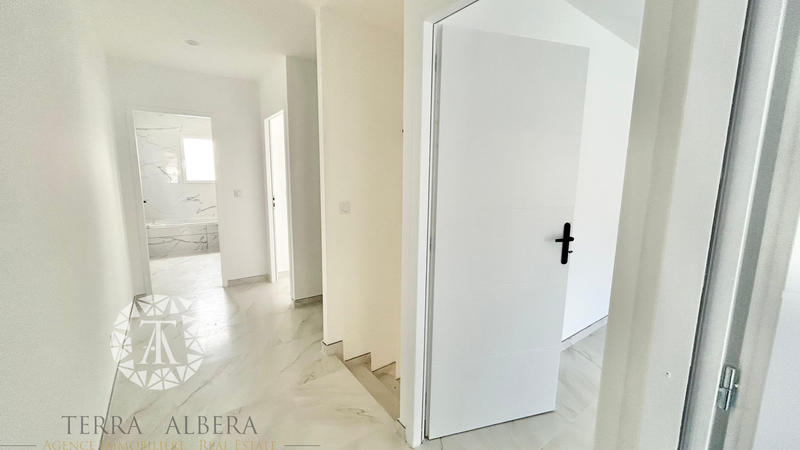 Maison - 101 m² - 4 pièces