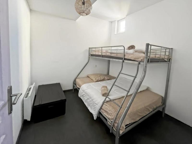 Appartement - 180 m² - 8 pièces