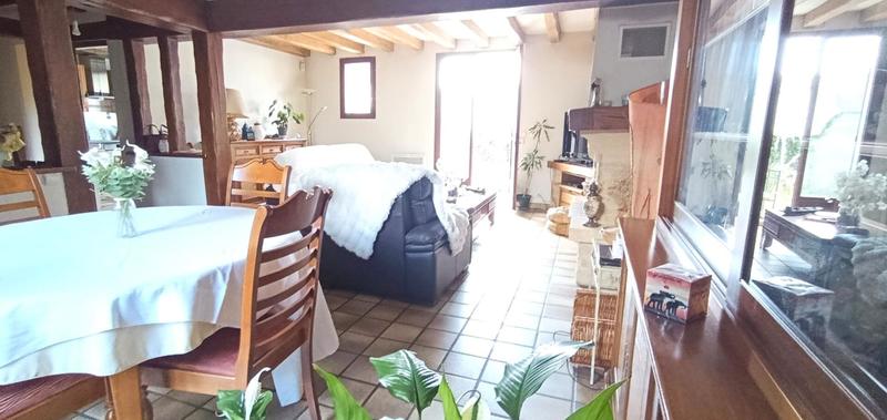 Maison - 155 m² - 8 pièces