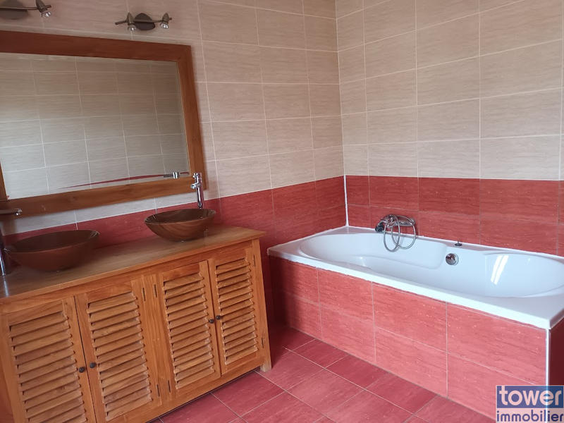 Maison - 145 m² - 5 pièces