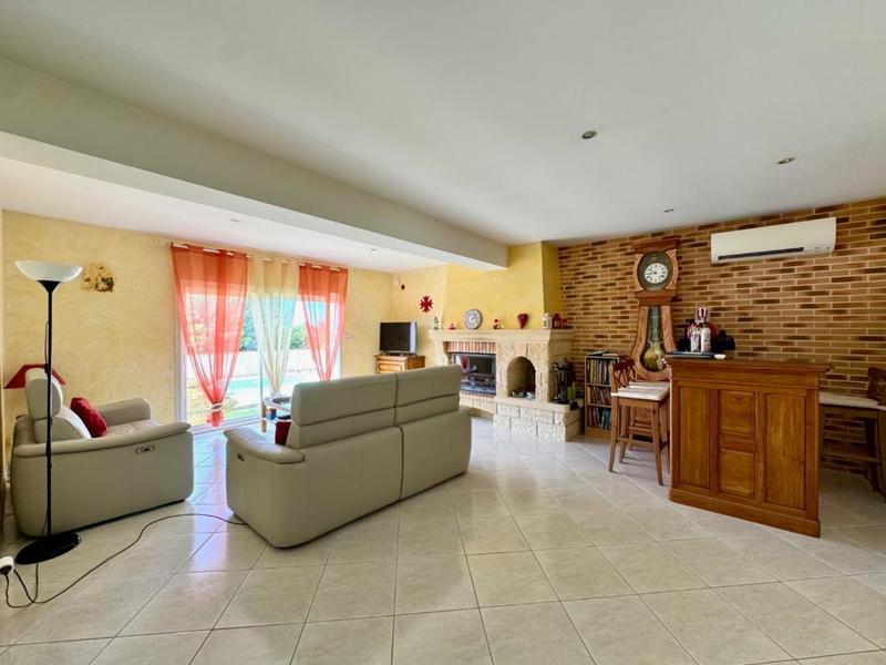 Maison - 184 m² - 7 pièces