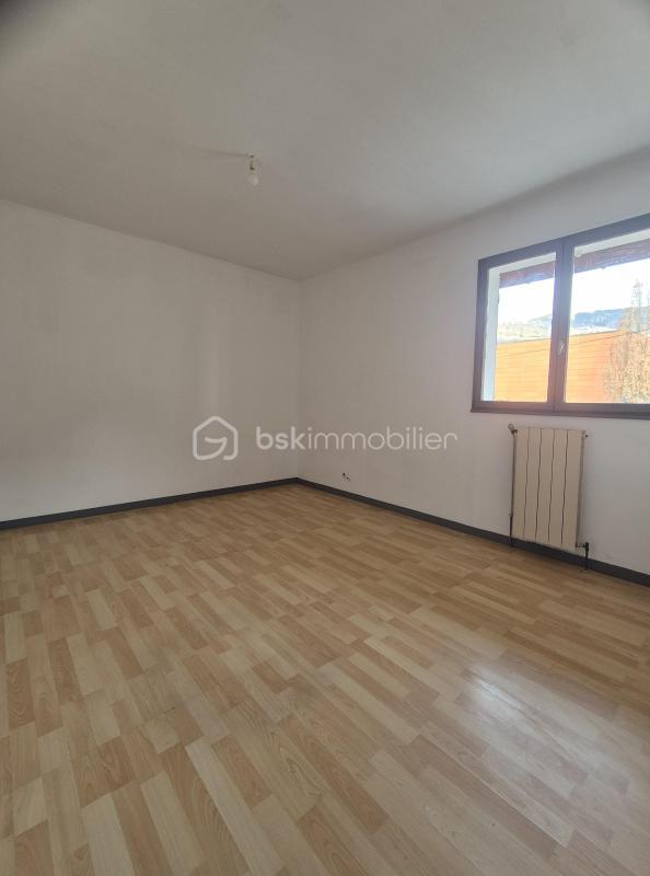 Maison - 150 m² - 8 pièces