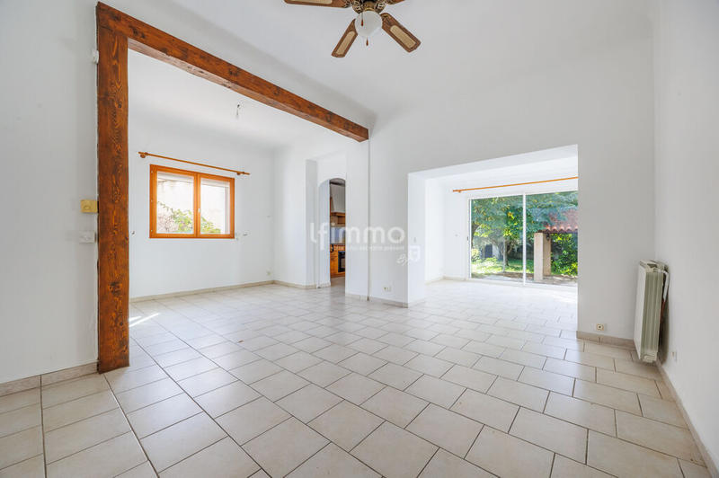 Maison - 93 m² - 5 pièces