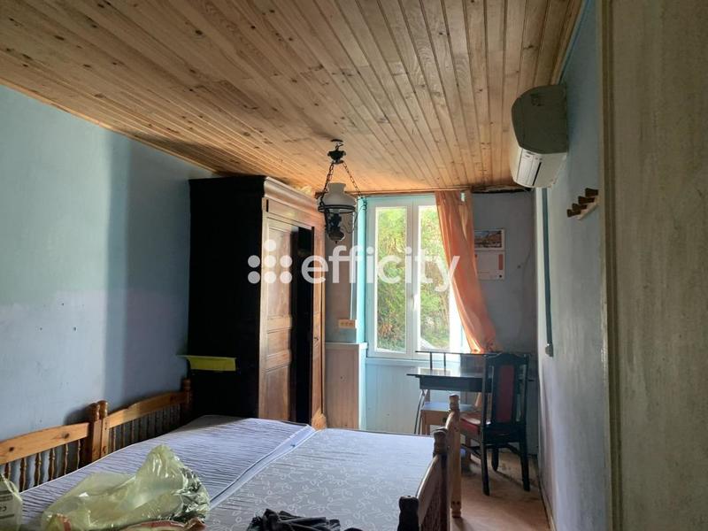 Maison - 153 m² - 7 pièces