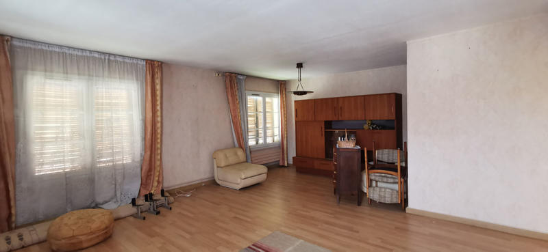 Maison - 200 m² - 8 pièces