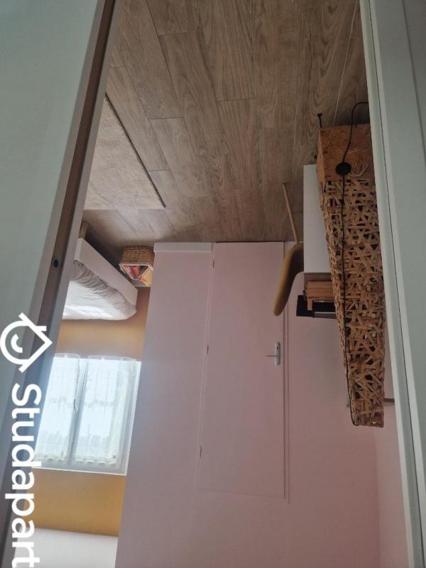 Chambre - 13 m² - 1 pièce