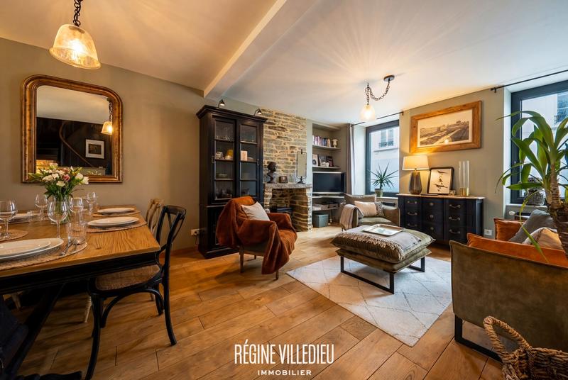 Maison - 121 m² - 6 pièces