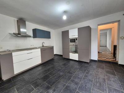 Maison - 195 m² - 8 pièces