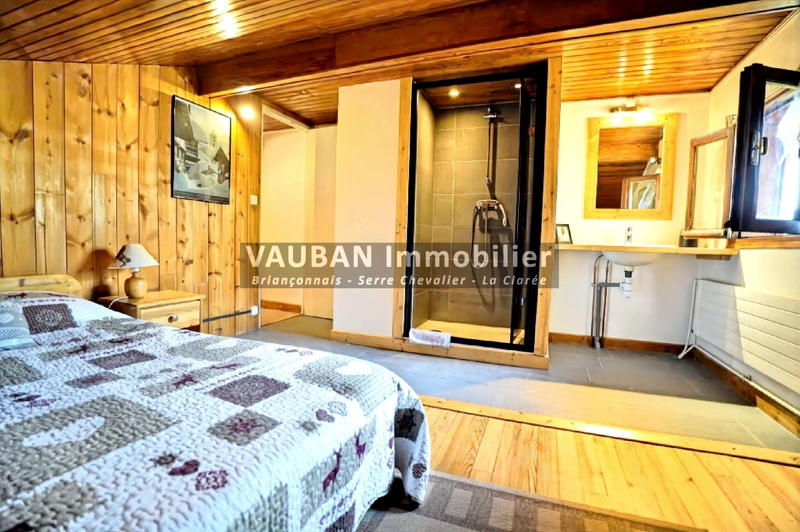 Châlet - 183 m² - 12 pièces