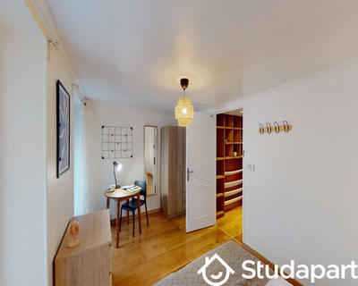 Chambre - 70 m² - 1 pièce