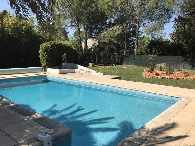 Villa - 190 m² - 6 pièces