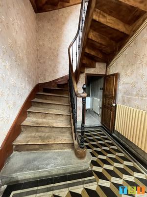 Maison - 200 m² - 7 pièces