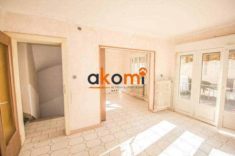 Maison - 92 m² - 5 pièces