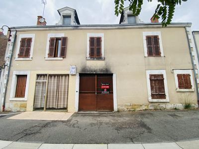 Maison ancienne - 140 m² - 6 pièces