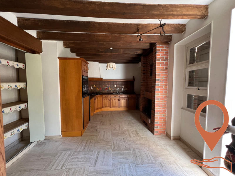 Maison ancienne - 221 m² - 6 pièces