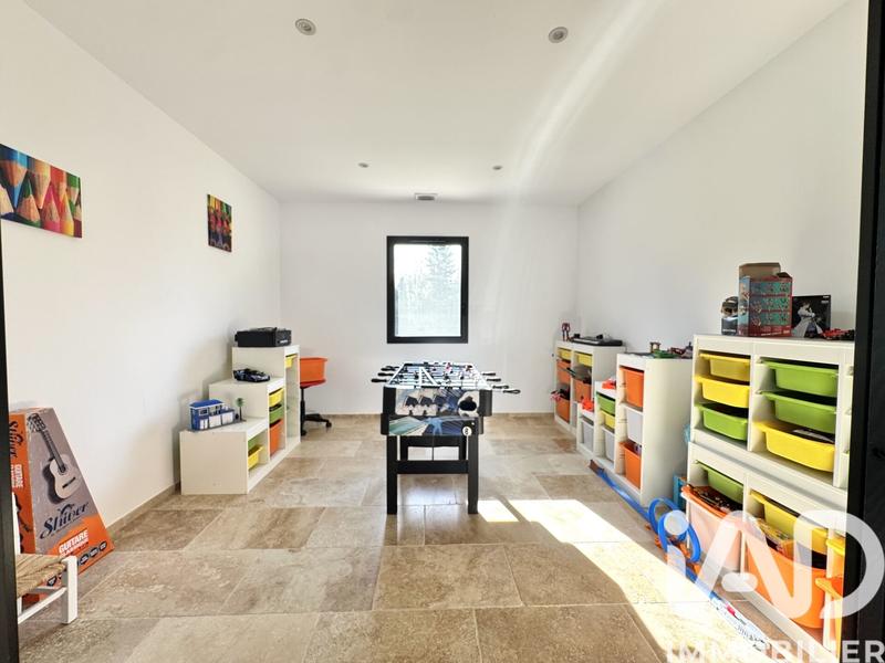 Maison - 195 m² - 6 pièces