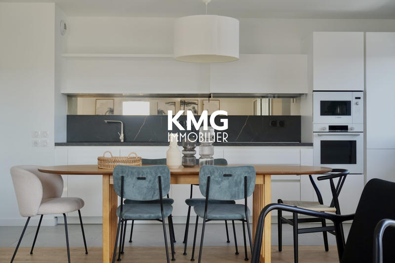 Appartement - 96 m² - 4 pièces