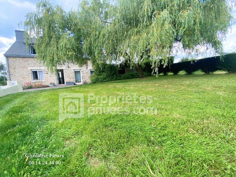 Maison - 160 m² - 6 pièces