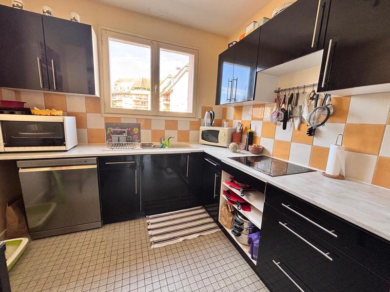 Appartement - 101 m² - 5 pièces