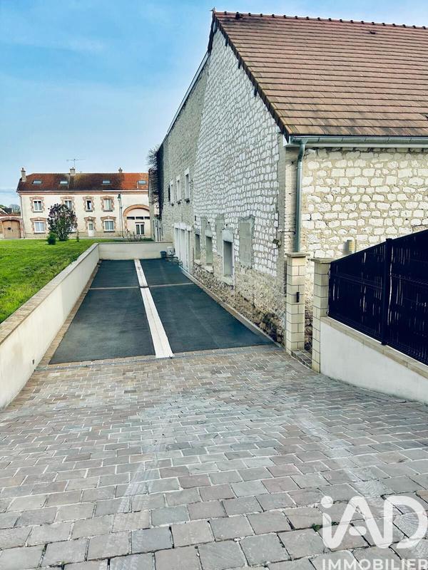 Maison de village - 97 m² - 4 pièces