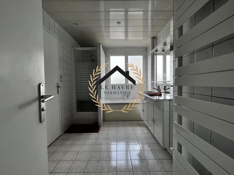 Appartement - 103 m² - 4 pièces