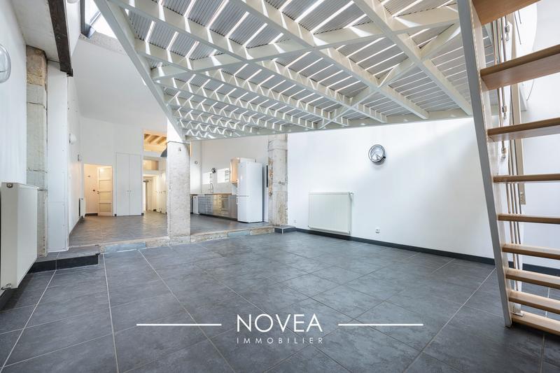 Appartement - 150 m² - 4 pièces