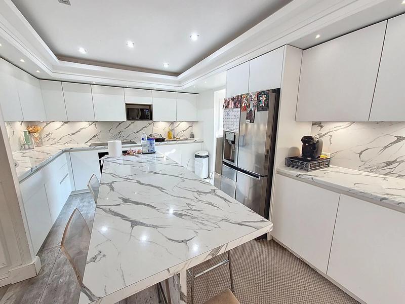 Appartement - 91 m² - 4 pièces