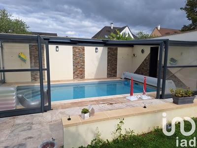 Maison - 207 m² - 8 pièces