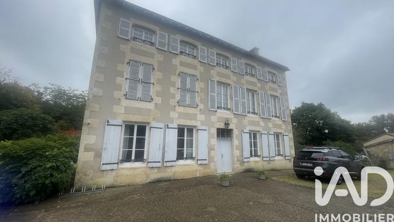 Maison de ville - 384 m² - 15 pièces