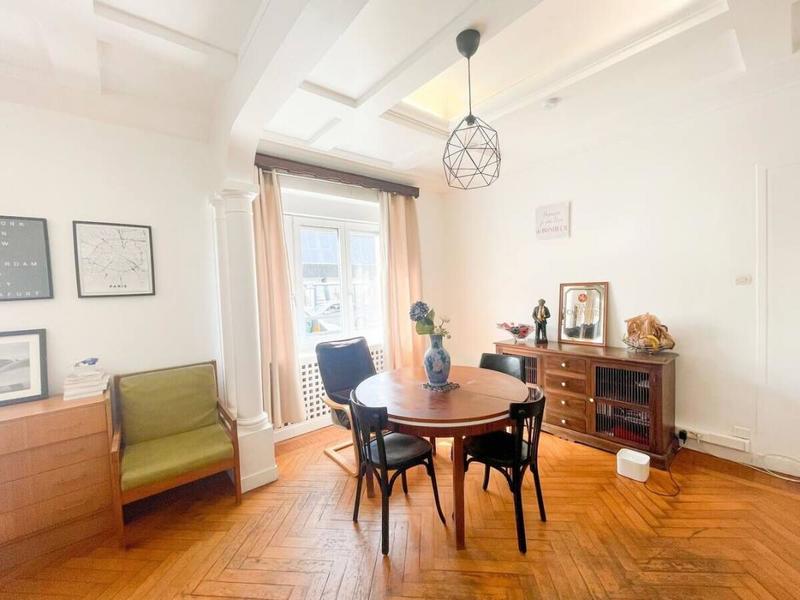 Maison - 185 m² - 10 pièces