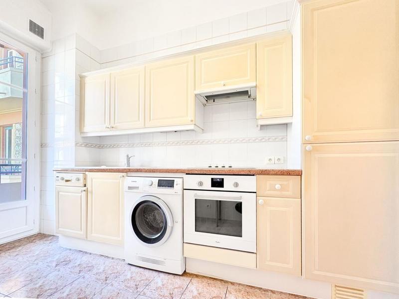 Appartement - 65 m² - 2 pièces