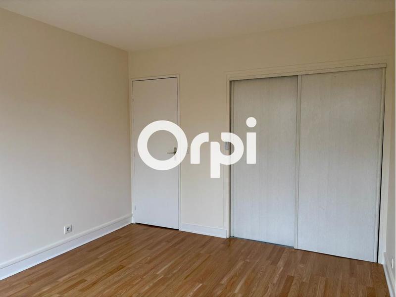 Appartement - 101 m² - 5 pièces