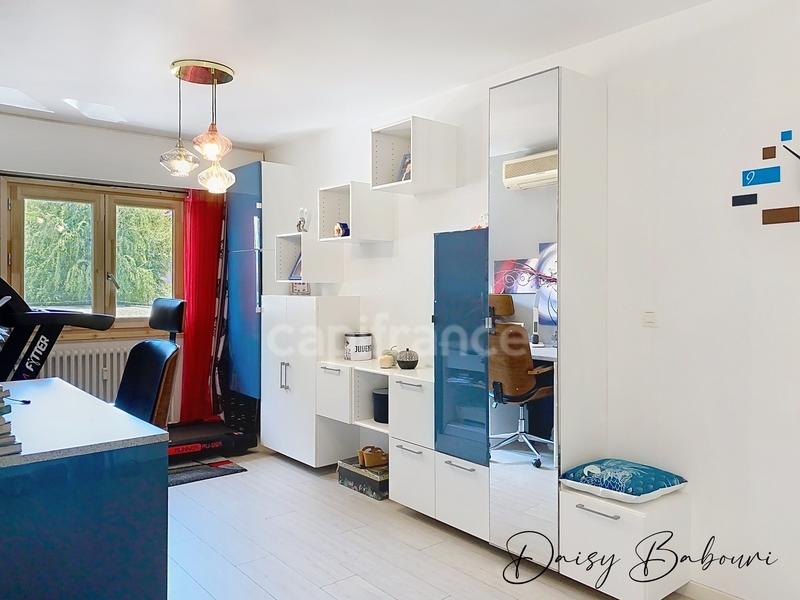 Appartement - 121 m² - 5 pièces