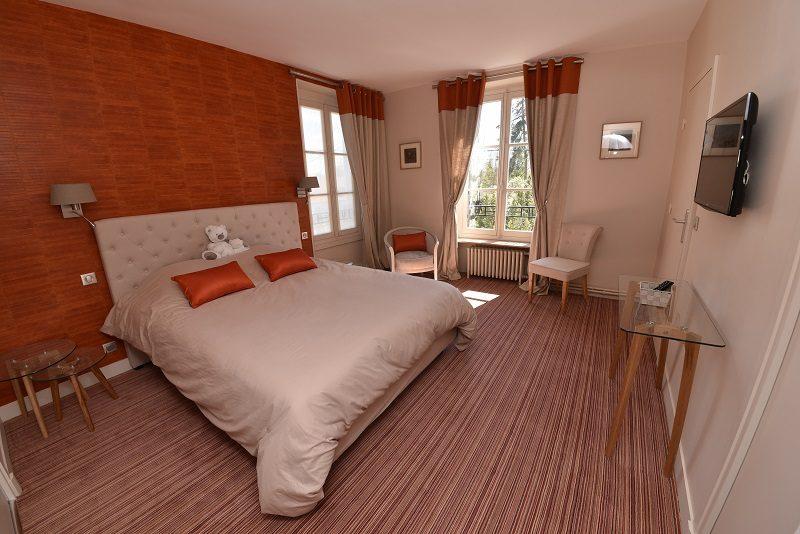 Maison - 230 m² - 7 pièces