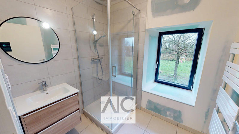 Maison - 184 m² - 7 pièces