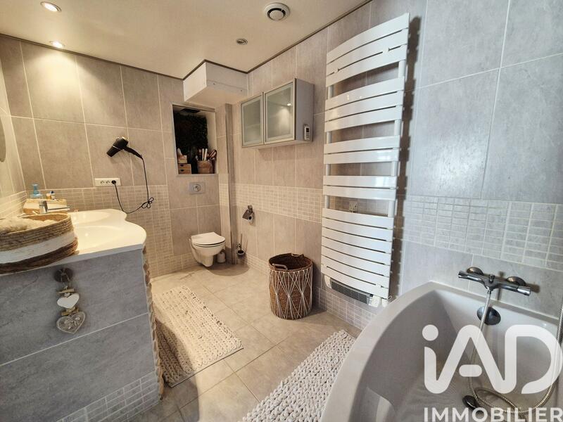 Maison de ville - 105 m² - 4 pièces