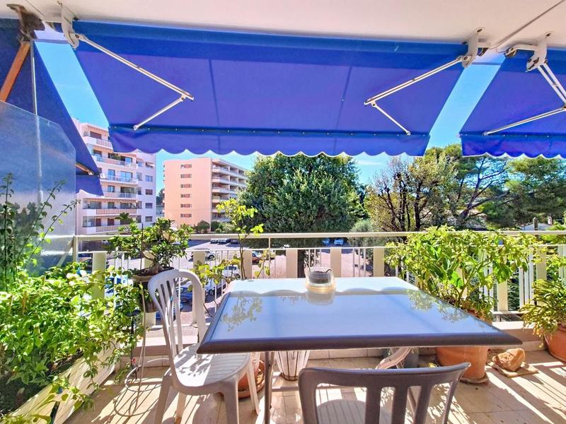 Appartement - 93 m² - 4 pièces