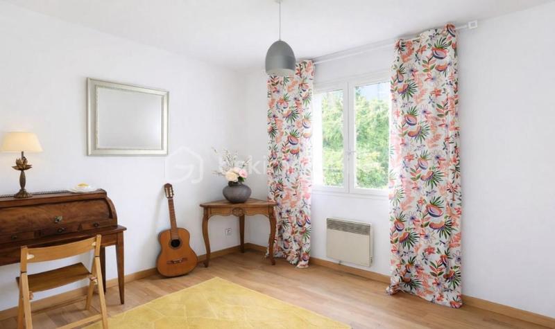 Maison - 91 m² - 5 pièces