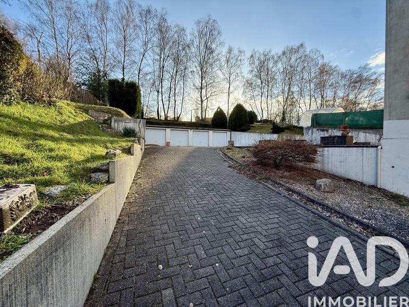 Maison - 316 m² - 9 pièces