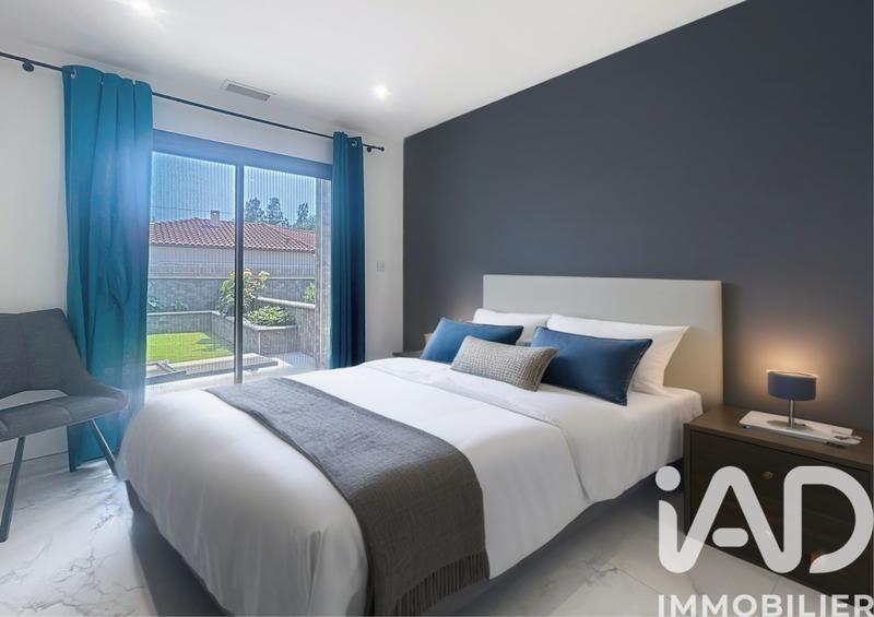 Maison - 195 m² - 5 pièces