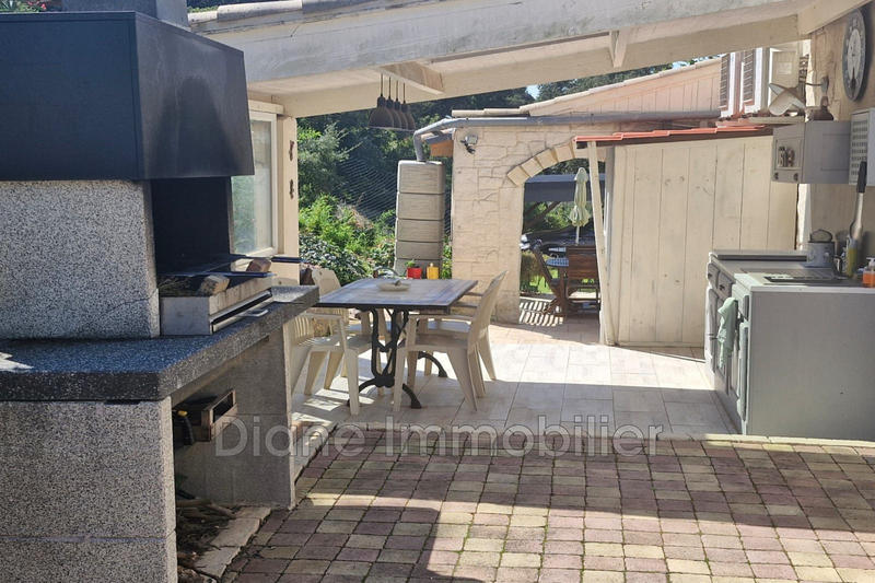 Villa - 162 m² - 6 pièces