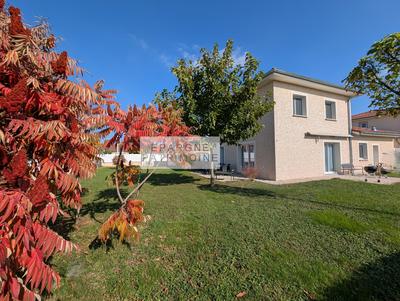 Maison - 111 m² - 5 pièces