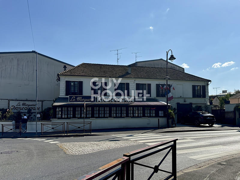 Local d'activités - 299 m² - 13 pièces